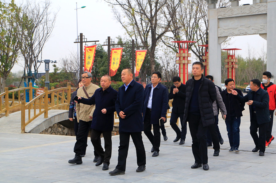 國藥現代黨委書記、董事長周斌一